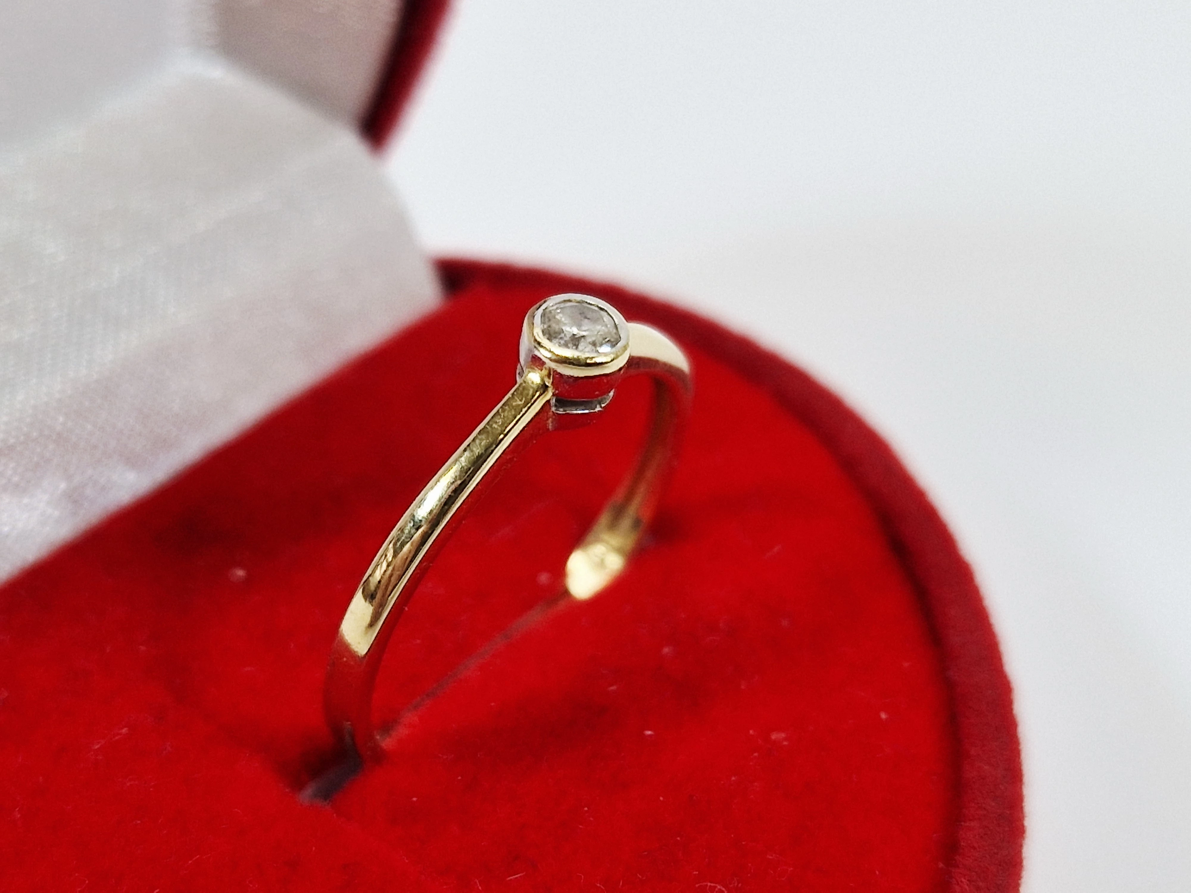 uroczy-zloty-pierscionek-z-brylantem-p585-w132g-r12-1422022024-rozmiarsrednica-wew-mm-372-12