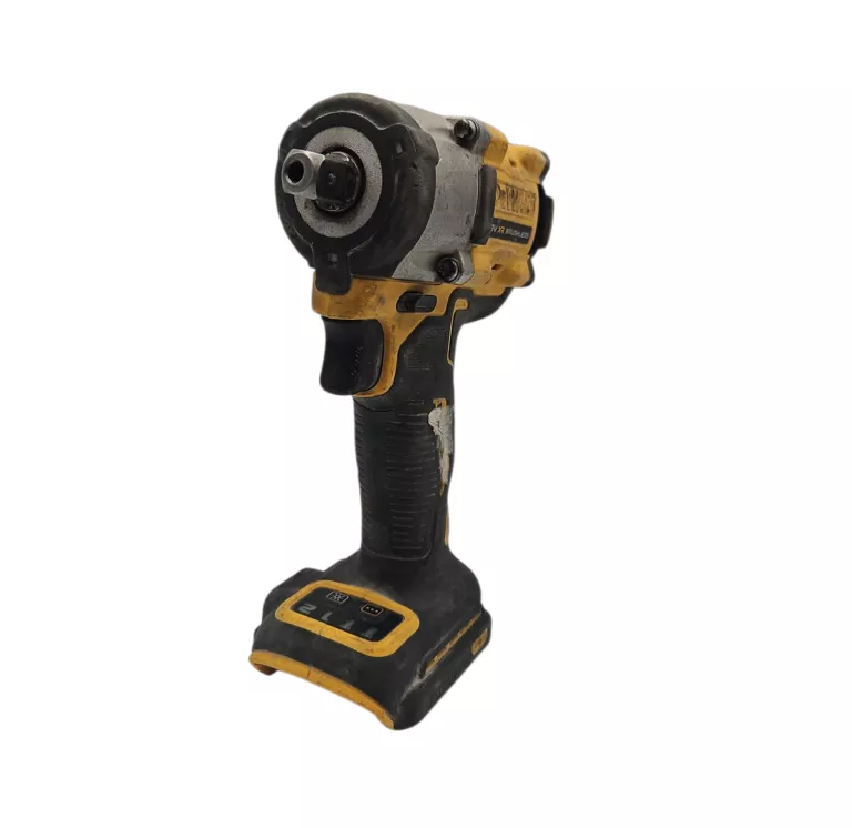 KLUCZ UDAROWY DEWALT DCF922N Z SILNIKIEM BEZSZCZOTKOWYM 1/2' 18V 406NM XR