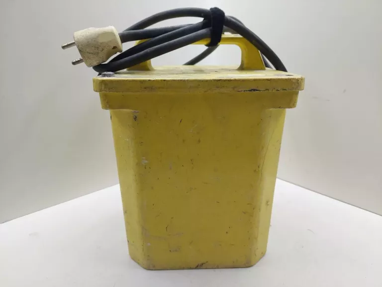 TRANSFORMATOR NAPIĘCIOWY POWERTOOL TRANSFORMER 16A 3.3KV P30/2