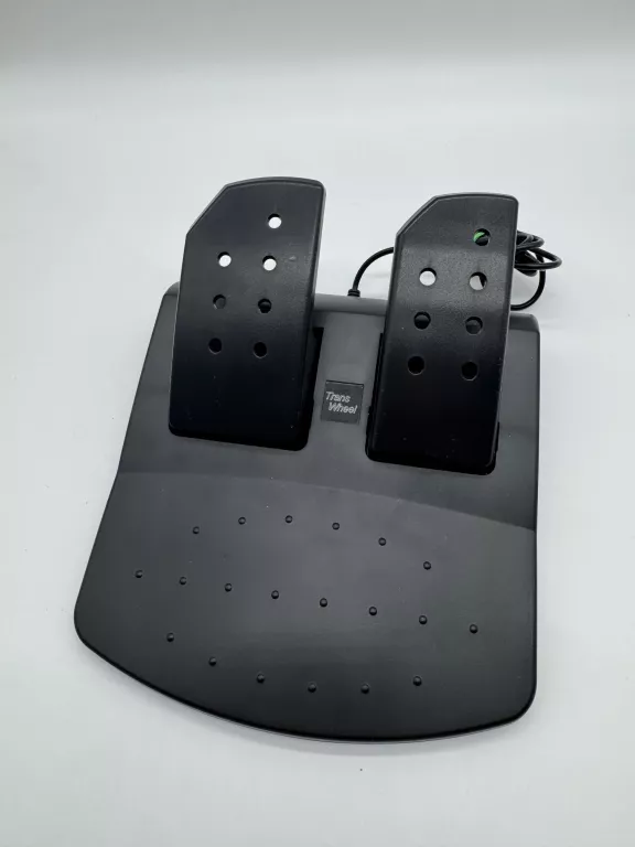 KIEROWNICA Q-SMART SEPANG SW8080 + PEDAŁY, PUDEŁKO