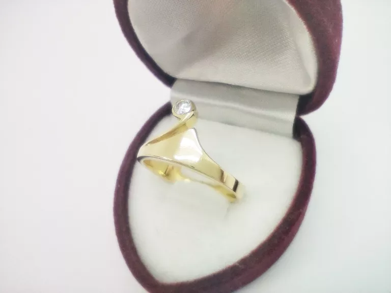 zloty-pierscionek-z-brylantem-pr-750-011ct-certyfikat-rodzaj-2205-2