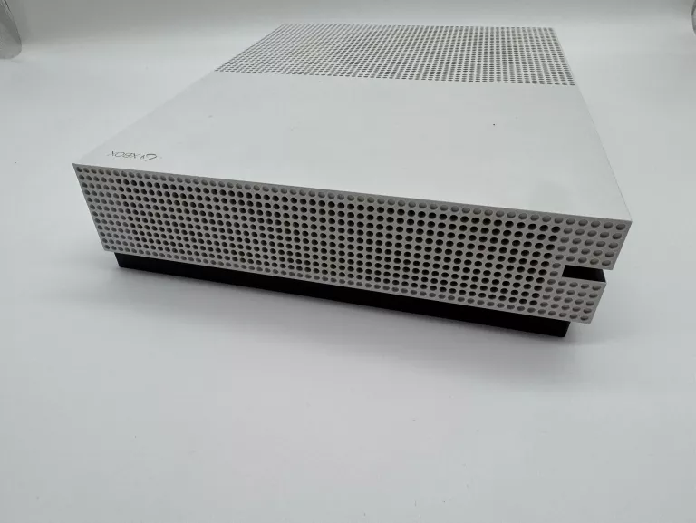 KONSOLA XBOX ONE S 500 GB + PAD