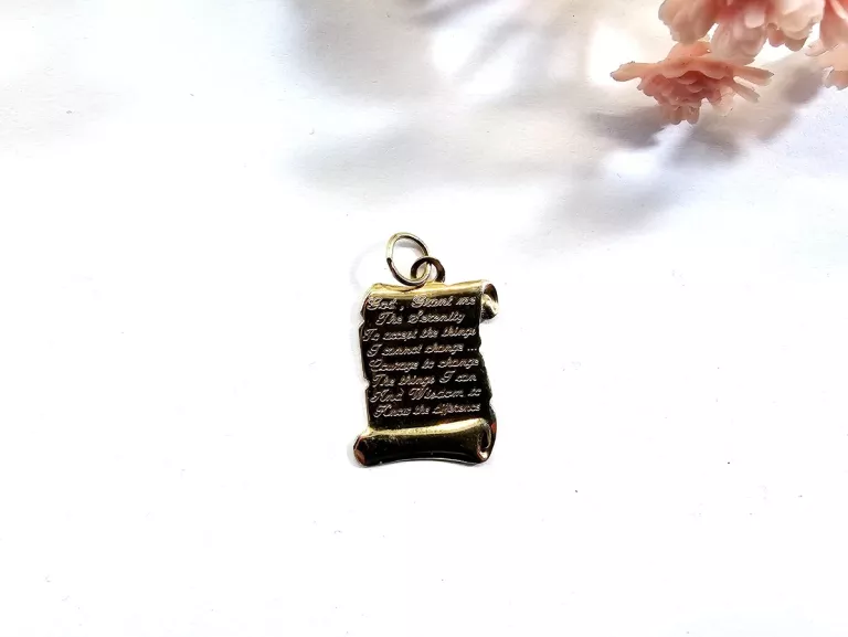 PIĘKNA ZŁOTA ZAWIESZKA 0,83 G 333
