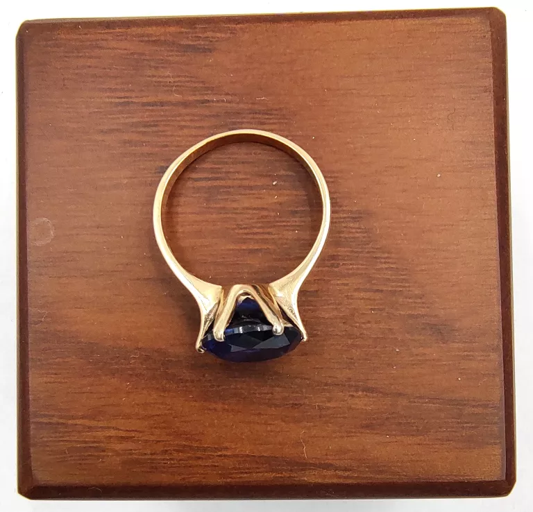 wyjatkowy-zloty-pierscionek-z-niebieskim-kamieniem-585255g-rodzaj-2205-2