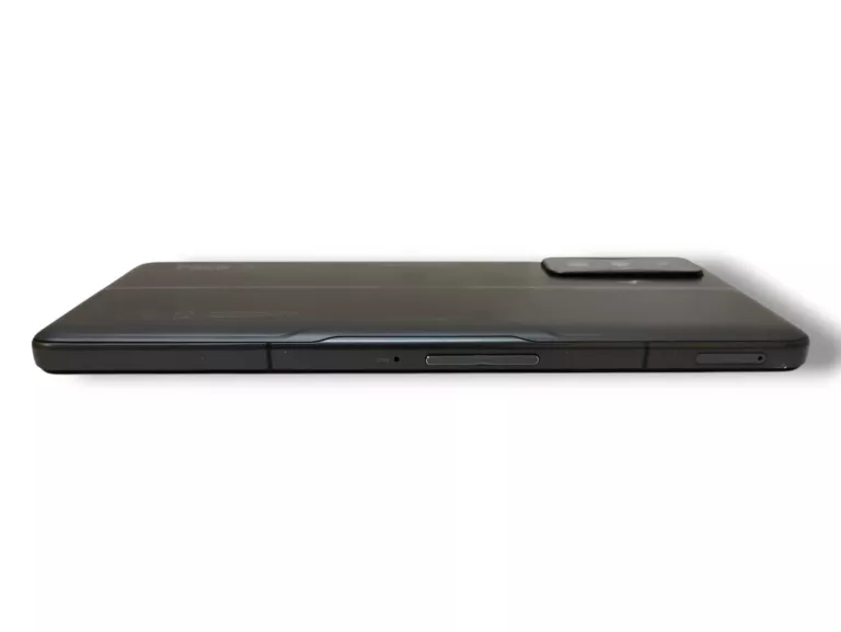 TELEFON POCO F4GT 8/128GB W ŚWIETNYM STANIE!