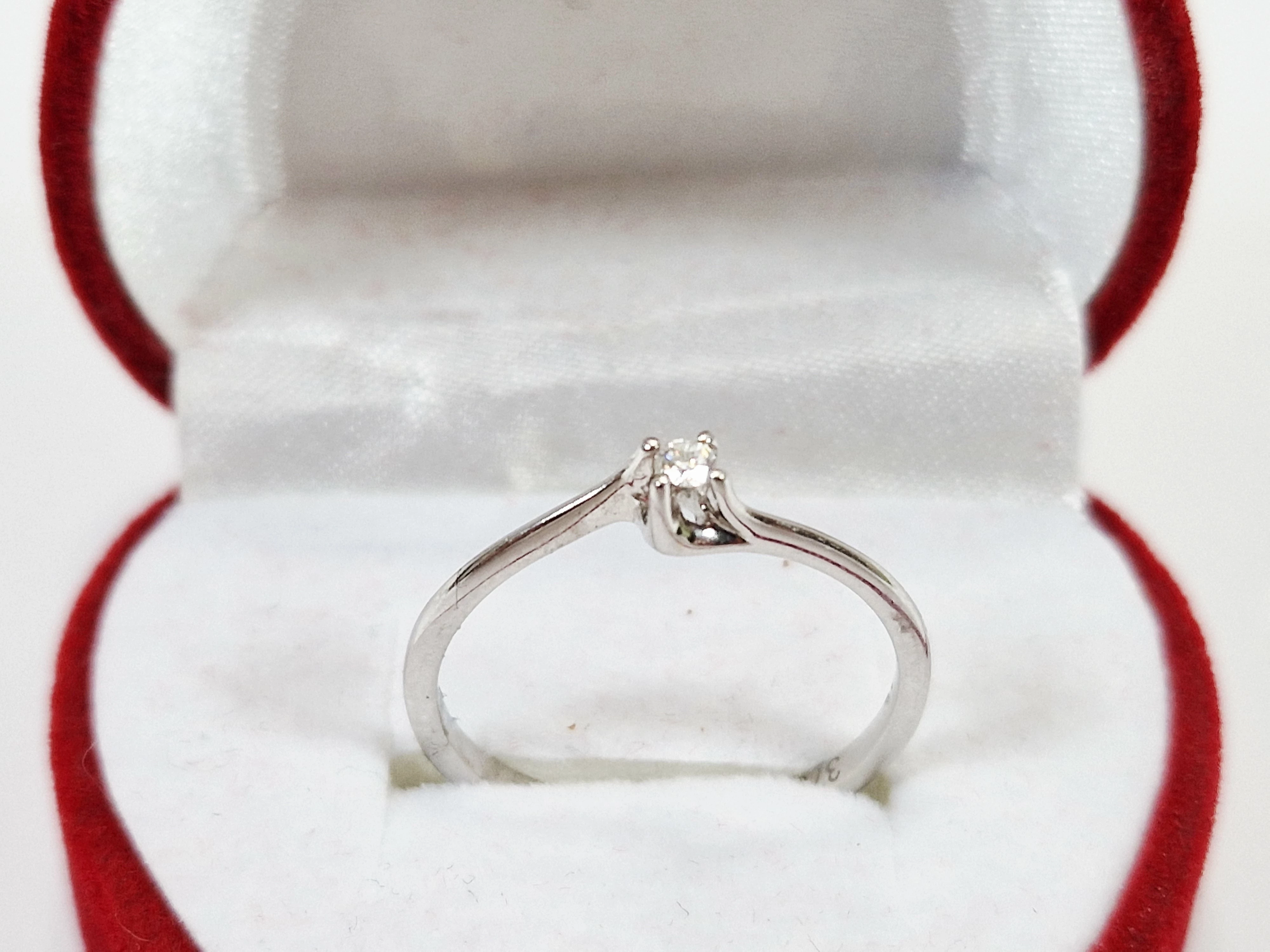 sliczny-pierscionek-z-brylantem-biale-zloto-p375-w141g-r16-1830012024-kamien-17088-8388608