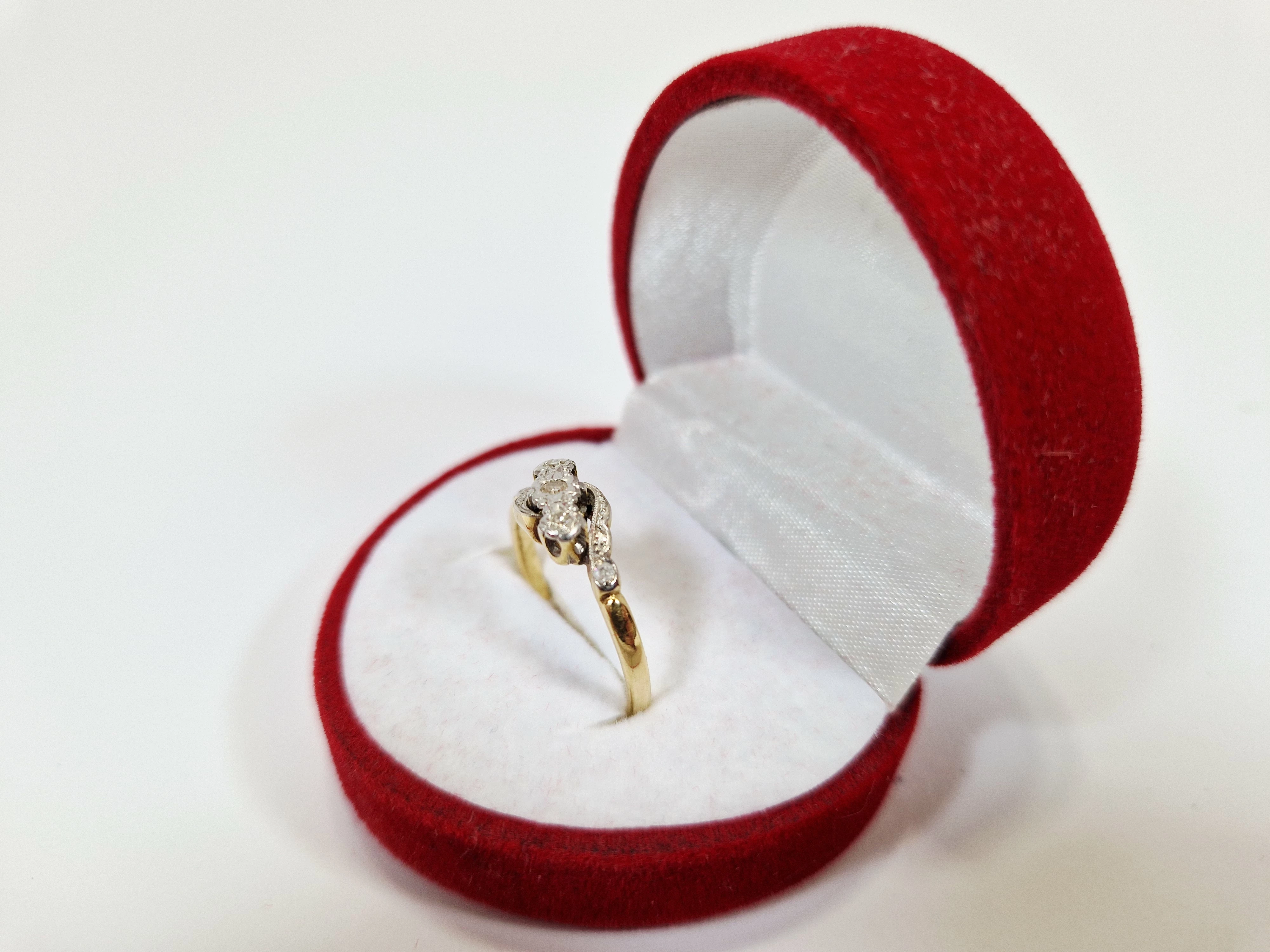 piekny-zloty-pierscionek-z-brylantami-p750-w263g-r15-1731012024-material-15835-2