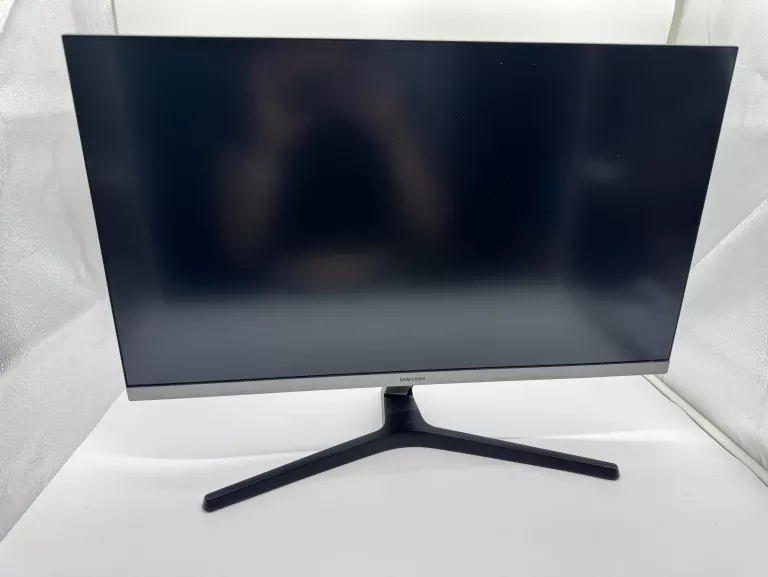 MONITOR SAMSUNG U28R550UQR 28'' 60HZ 3840X2160 KOMPLET