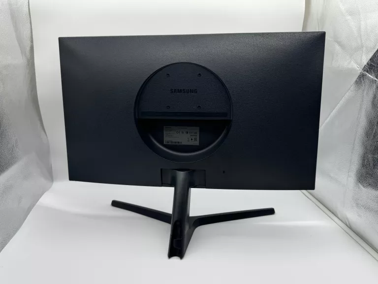 MONITOR SAMSUNG U28R550UQR 28'' 60HZ 3840X2160 KOMPLET