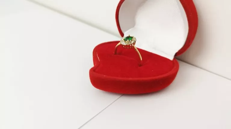 cudowny-zloty-pierscionek-szmaragd-cyrkonie-225g-rodzaj-2205-2