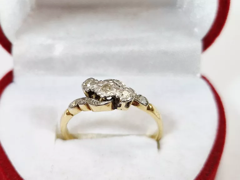 piekny-zloty-pierscionek-z-brylantami-p750-w263g-r15-1731012024-kamien-17088-8388608