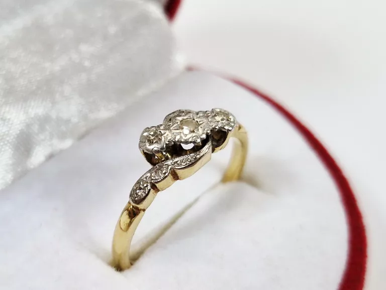 piekny-zloty-pierscionek-z-brylantami-p750-w263g-r15-1731012024-waga-184