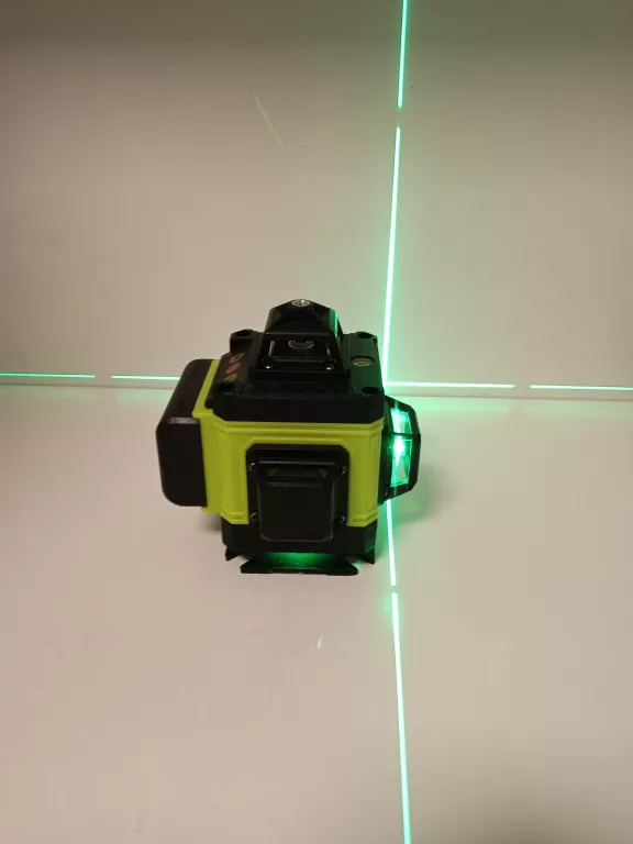 POZIOMICA LASEROWA PŁASZCZYZNOWA LASER KRZYŻOWY 4D 16 LINII 360° 2X AKU