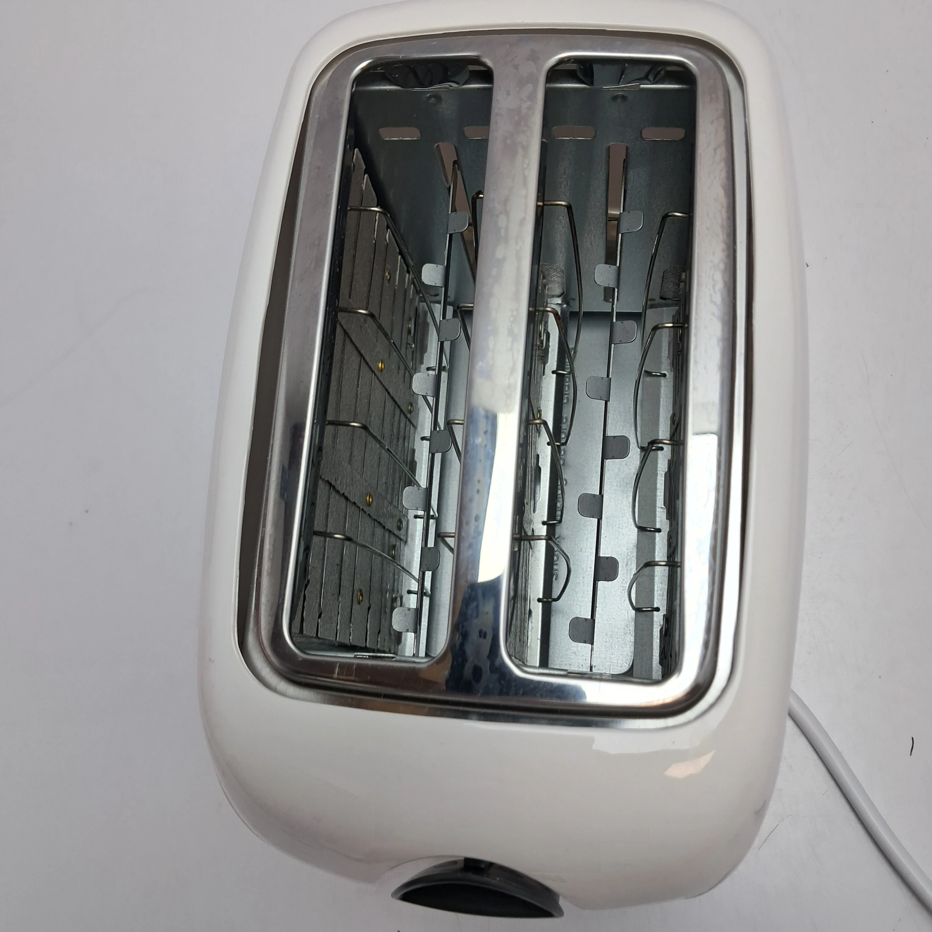 toster-vesta-etm01-moc-80000