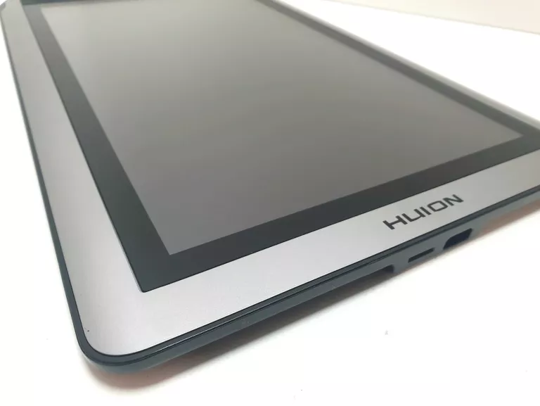 TABLET GRAFICZNY HUION KAMVAS 16 + PUD