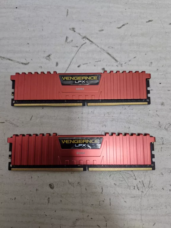 PAMIĘĆ RAM CORSAIR VENGEANCE LPX 2X8GB ( 16GB)