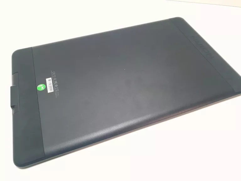 TABLET GRAFICZNY HUION KAMVAS 16 + PUD