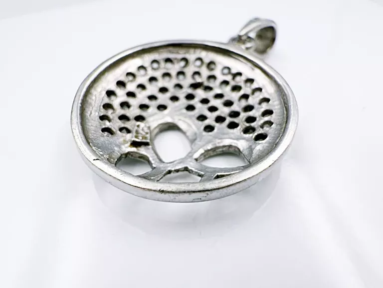 PIĘKNA SREBRNA ZAWIESZKA W 2,72 G PR 925
