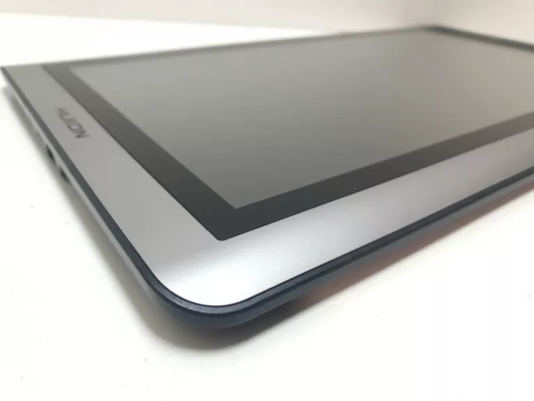 TABLET GRAFICZNY HUION KAMVAS 16 + PUD
