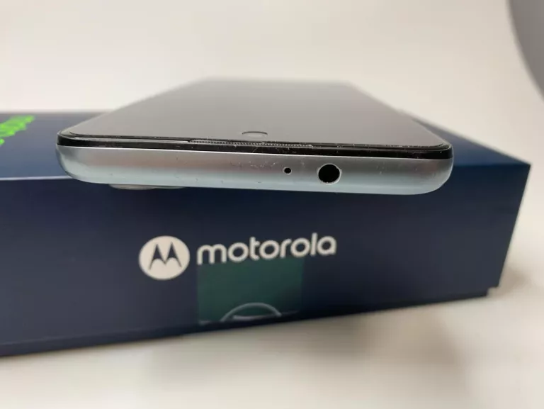 TELEFON MOTOROLA MOTO G60