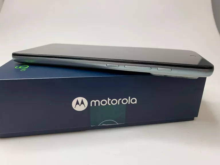TELEFON MOTOROLA MOTO G60