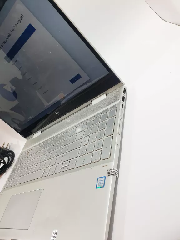 LAPTOP HP ENVY X360