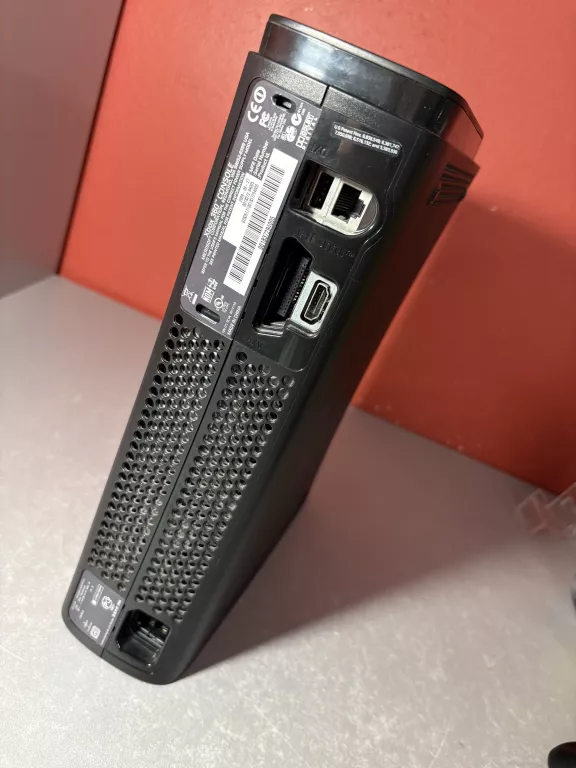 KONSOLA XBOX 360