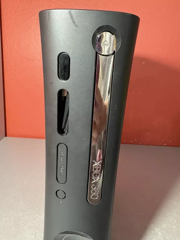 KONSOLA XBOX 360