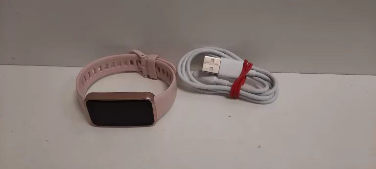 SMARTWATCH HUAWEI BAND 8-067 ŁADOWARKA