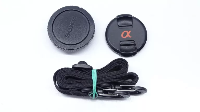 APARAT SONY ALFA A58 + OBIEKTYW 18-55MM LAMPA ZESTAW PRZEBIEG 34100
