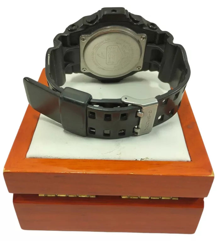 ZEGAREK MĘSKI CASIO G-SHOCK GA-300-1AER