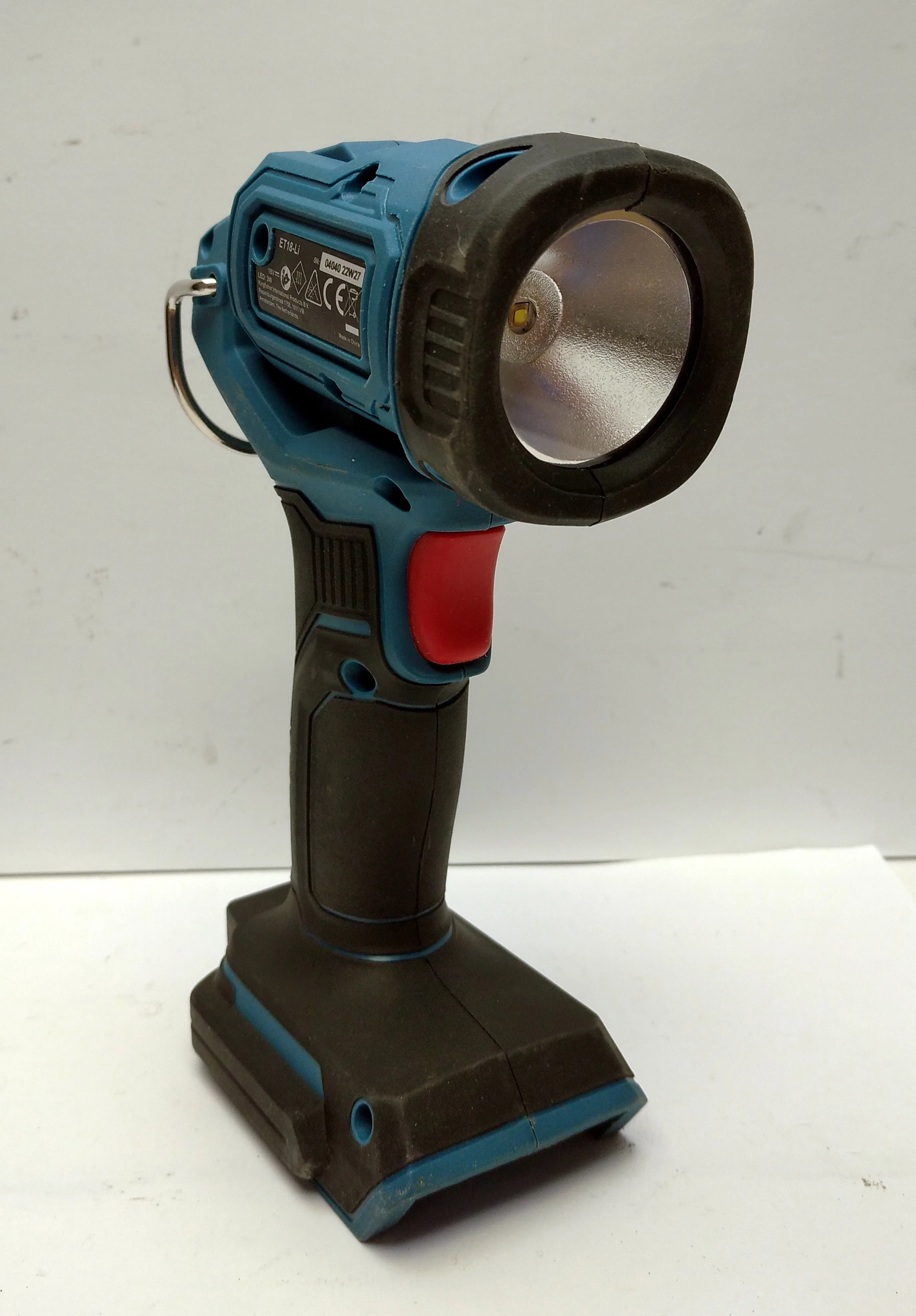 latarka-reczna-erbauer-et-18-li-28924-marka-248811-950358