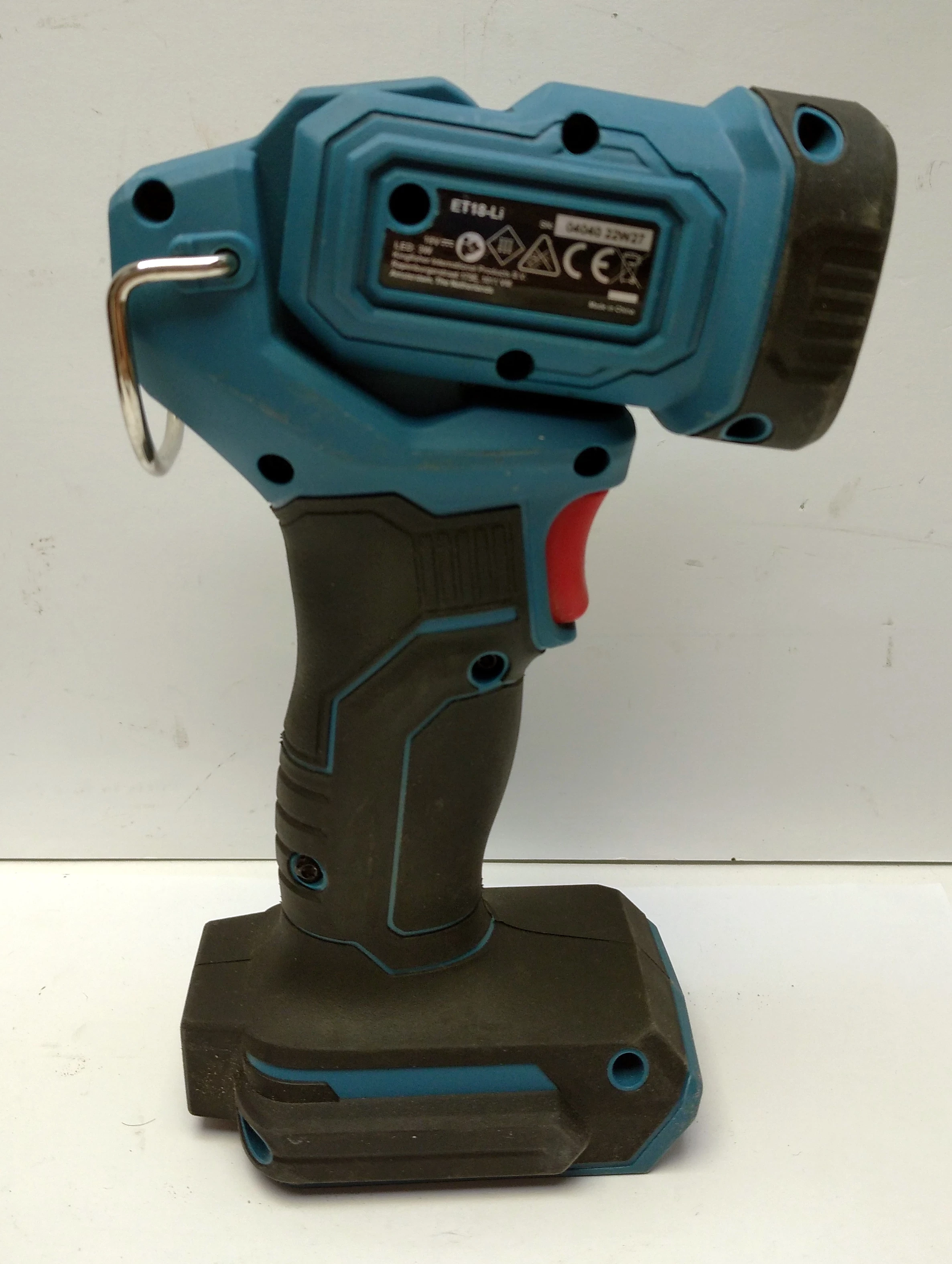 latarka-reczna-erbauer-et-18-li-28924-stan-11323-2