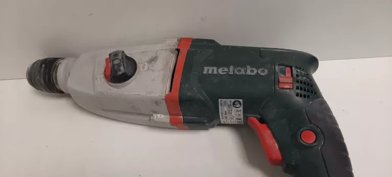 METABO MŁOTOWIERTARKA KHE 2644 W WALIZCE