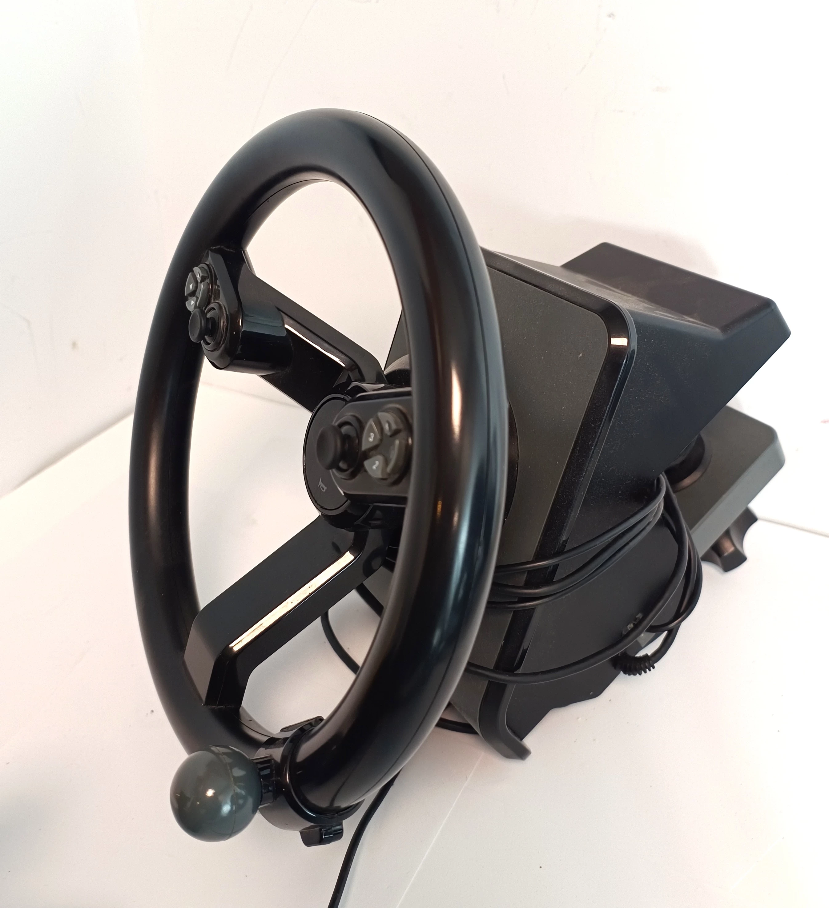 kierownica-logitech-farm-saitek-43216-stan-11323-2