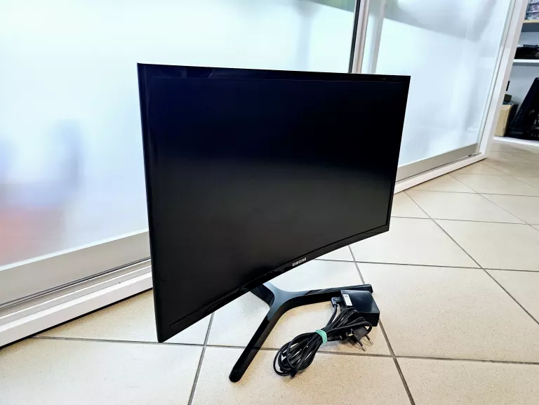 MONITOR SAMSUNG C24FG73FQU 24" ZAKRZYWIONY