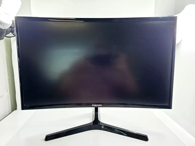 MONITOR SAMSUNG C24FG73FQU 24" ZAKRZYWIONY