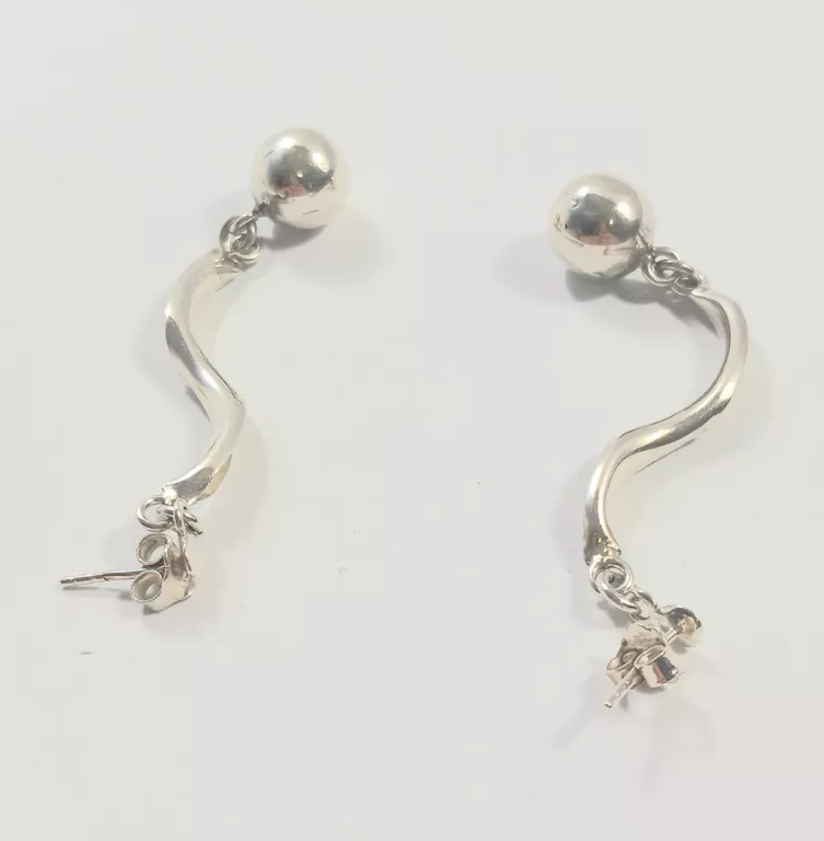 srebro-wyrob-jubilerski-uzywany-kolczyki-kulki-wiszace-rodzaj-2205-16