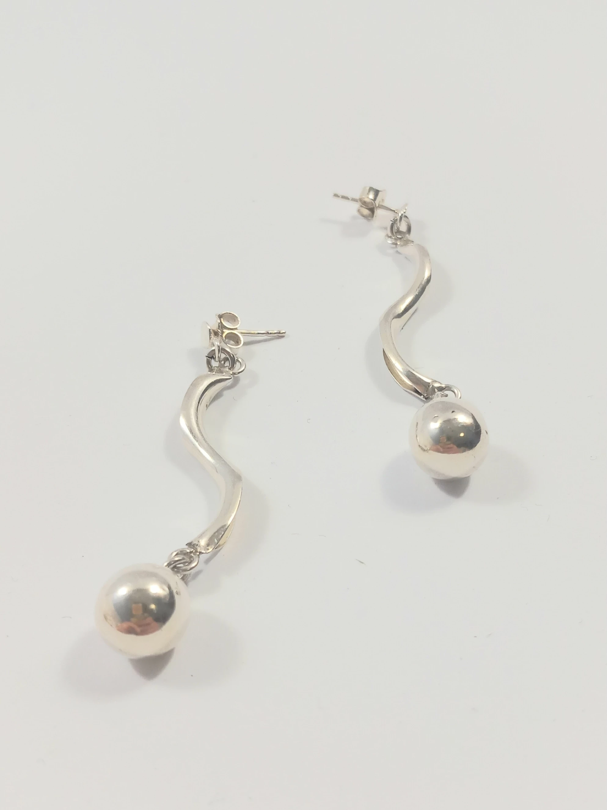 srebro-wyrob-jubilerski-uzywany-kolczyki-kulki-wiszace-al-pr-kaczynskiego-pawilon-nr-2-bydgoszcz