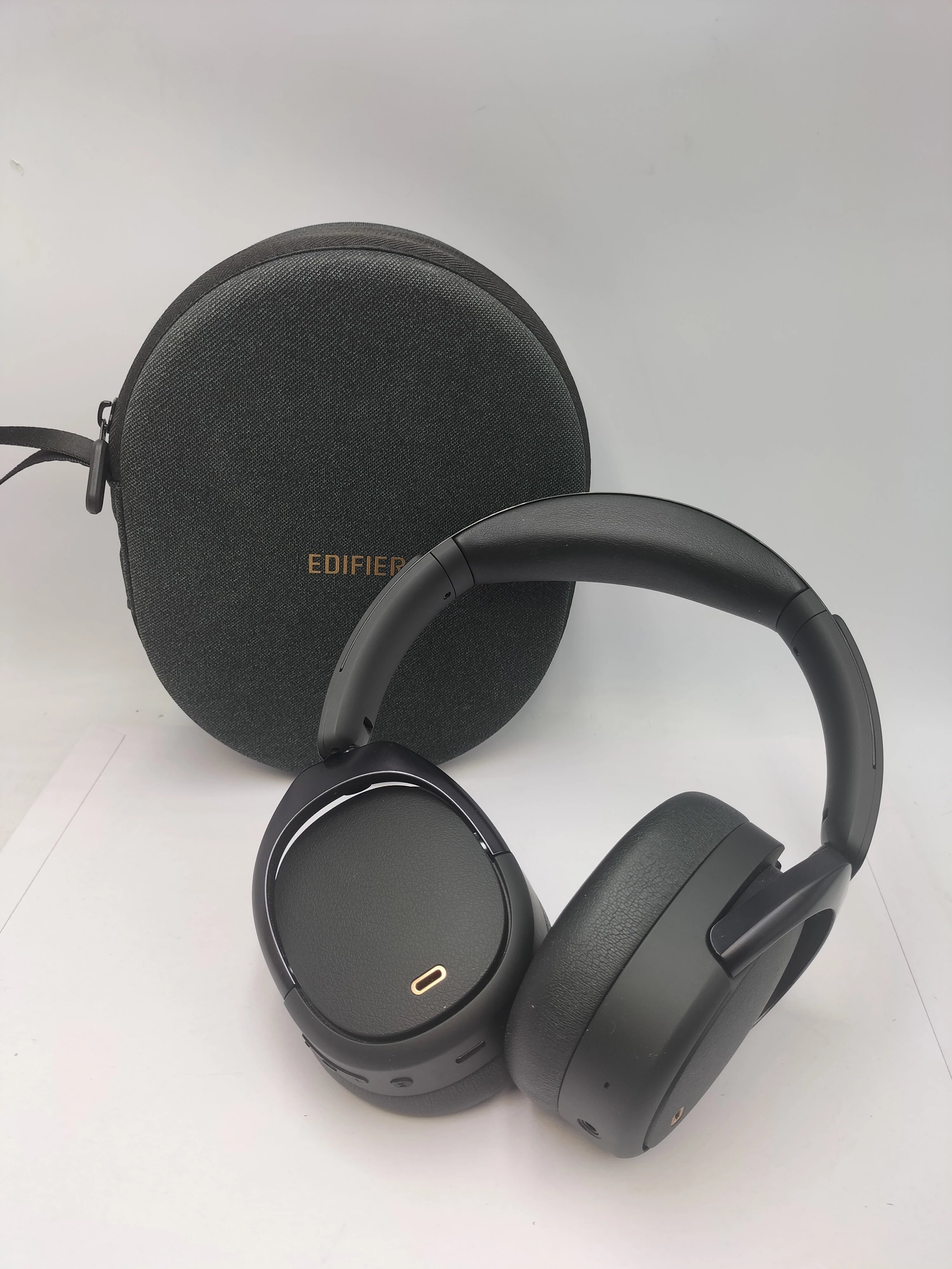 sluchawki-edifier-wh950nb-komplet-wroclawska-16-bytom