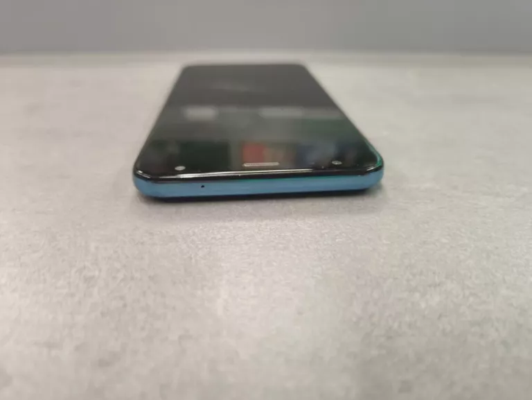 TELEFON LG K40