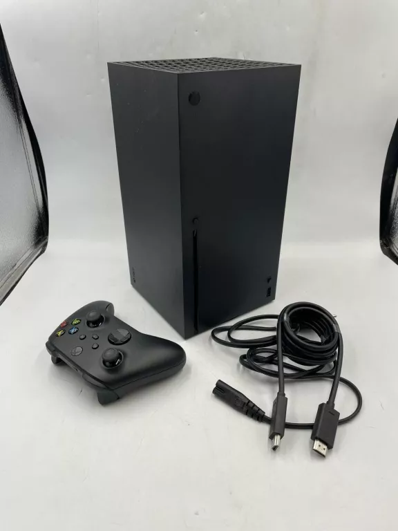 KONSOLA XBOX SERIES X 1882 1T KOMPLET