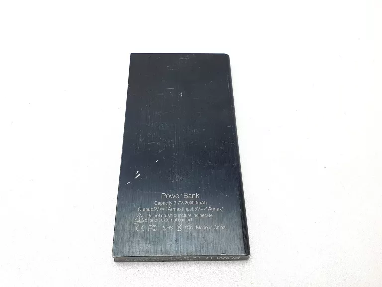 powerbank-czarny-pojemnosc-akumulatora-20000