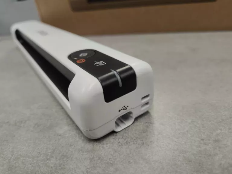 skaner-epson-ds-70-pudelko-model-ds-70