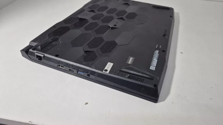 laptop-msi-katana-gf66-i7-16-gb-1-tb-uklad-klawiatury-249838-1769451