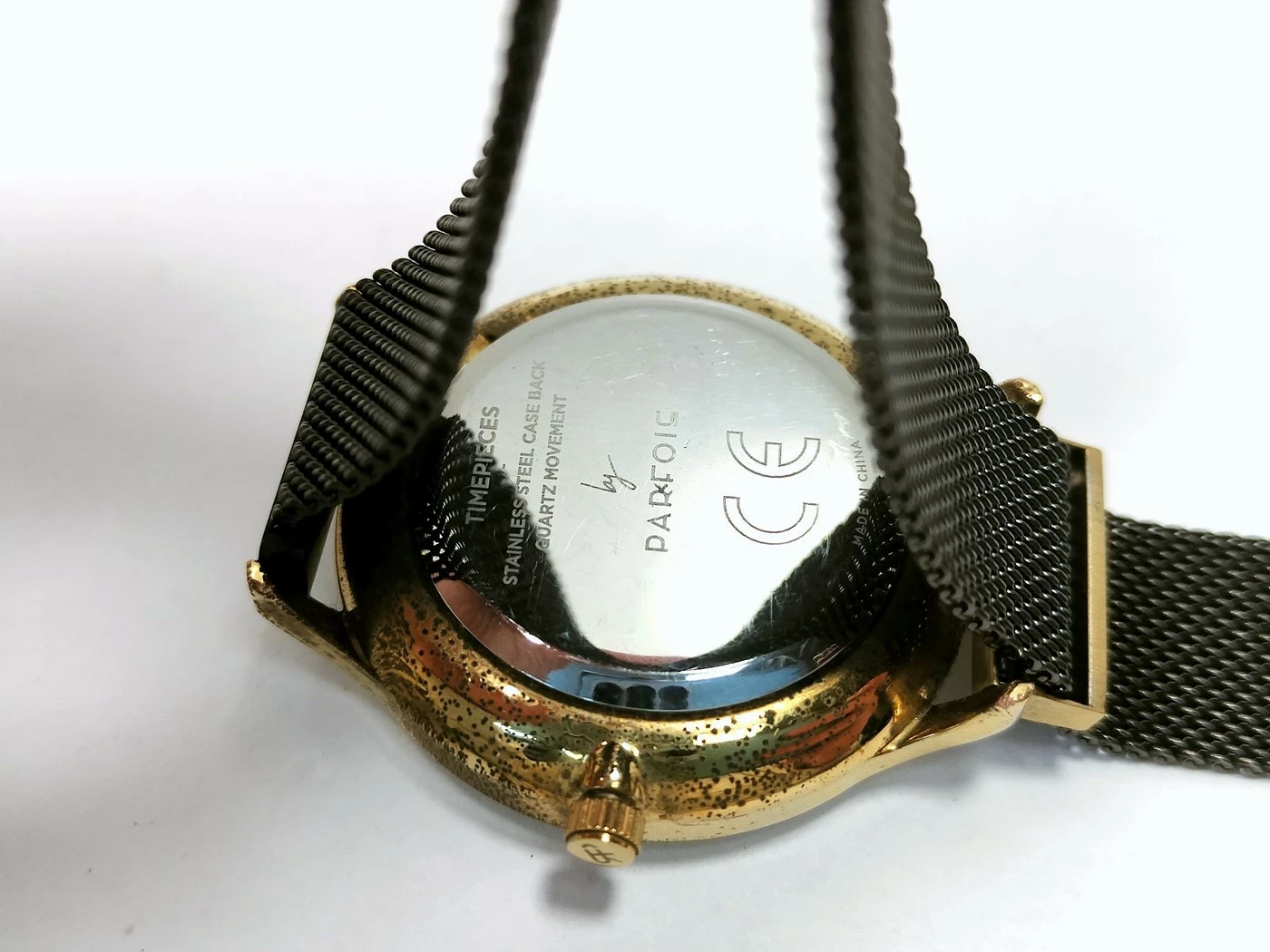 zegarek-parfois-damski-na-czarnej-bransolecie-stan-11323-2