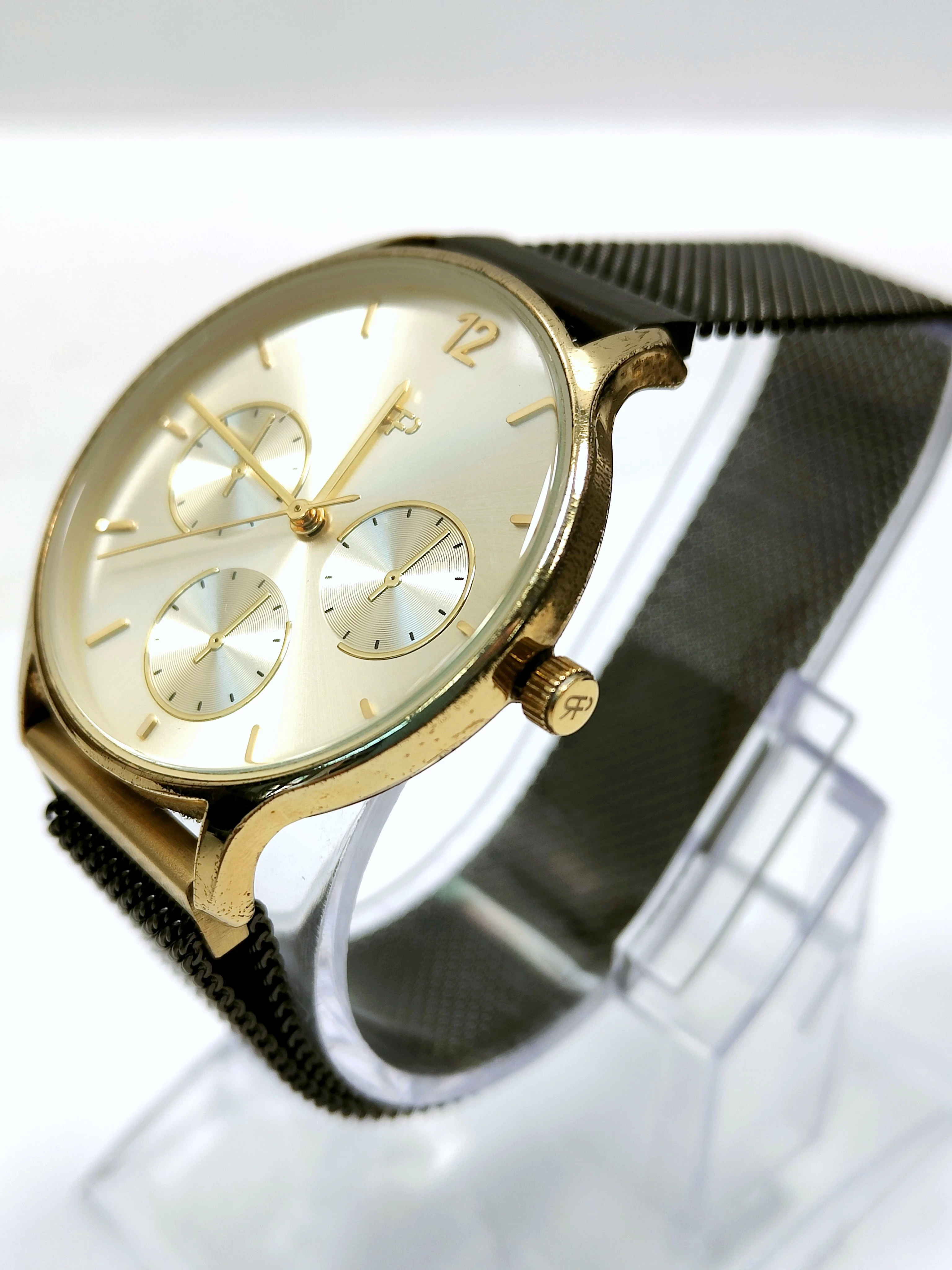 zegarek-parfois-damski-na-czarnej-bransolecie-mechanizm-18738-1