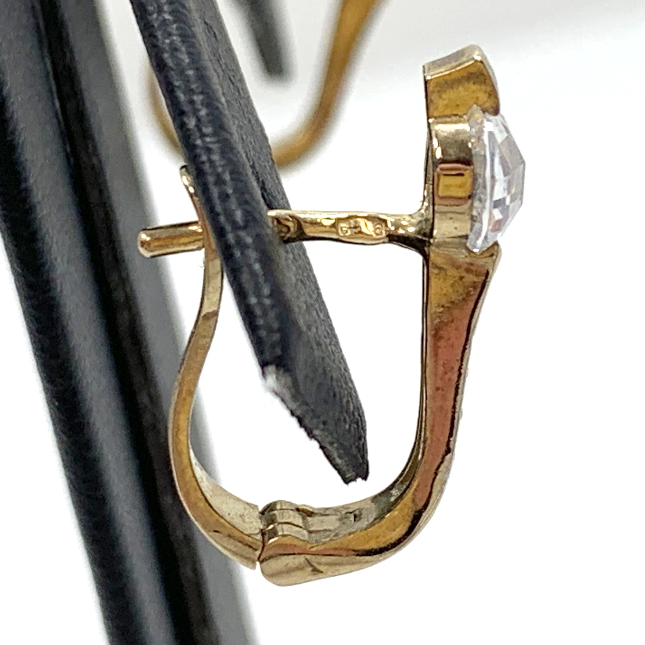 nowe-zlote-kolczyki-p-333-w-250-g-cyrkonie-material-15835-2