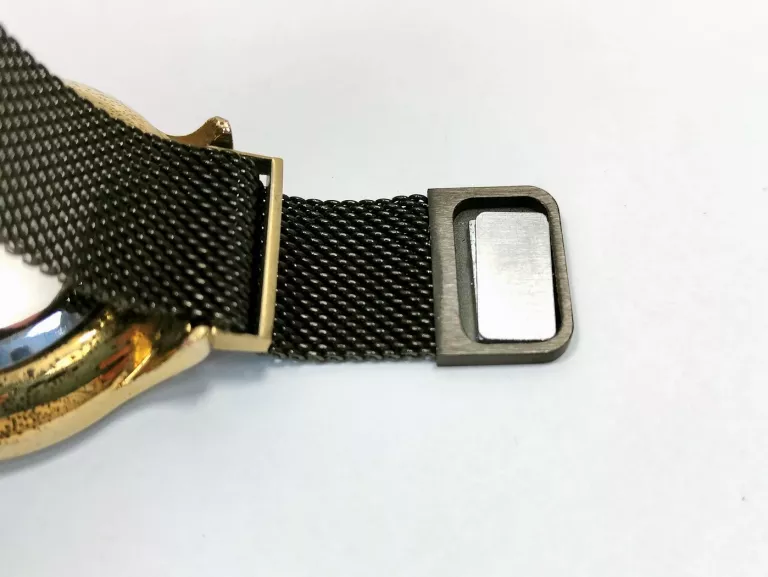 zegarek-parfois-damski-na-czarnej-bransolecie-material-paska-129219-12