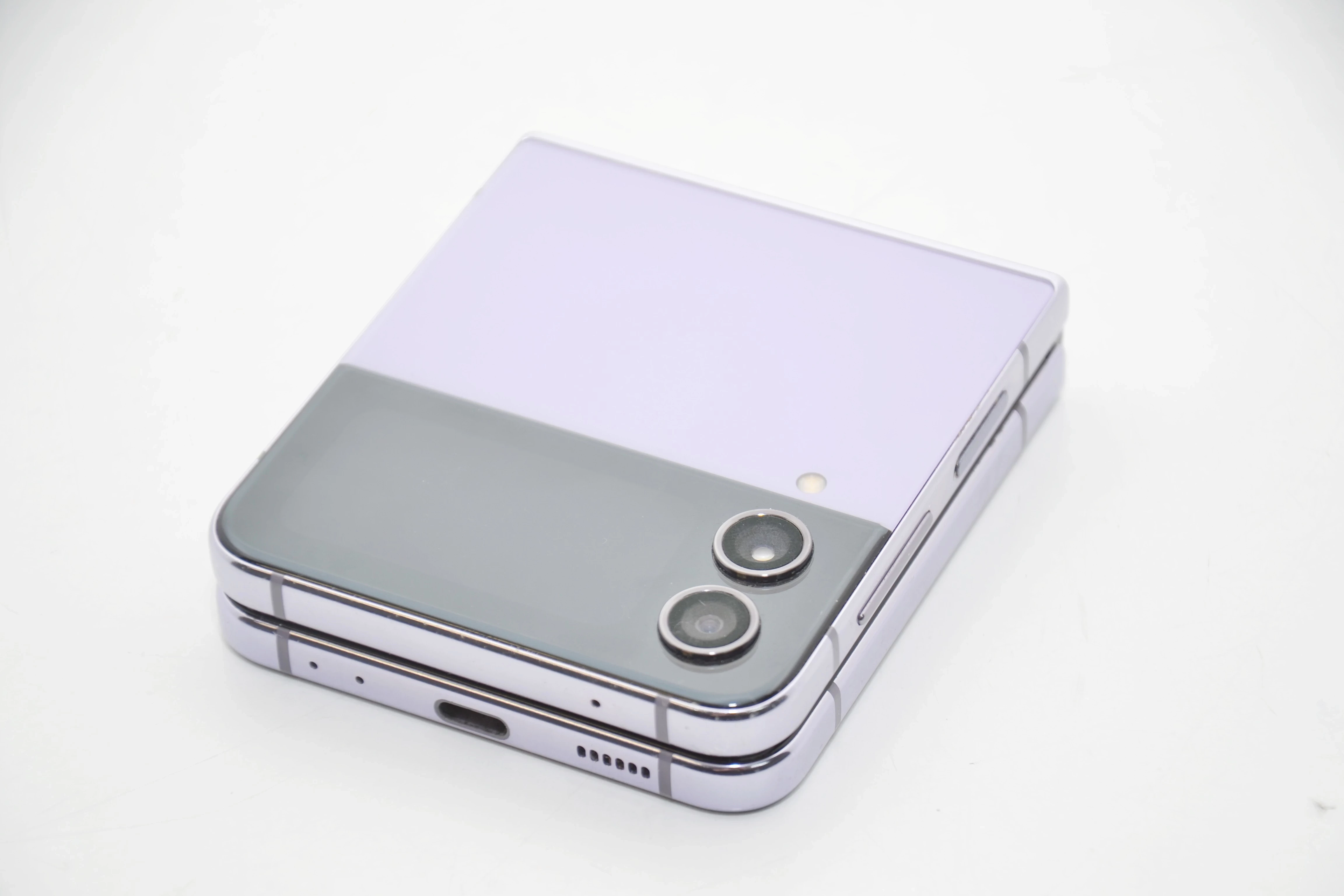 telefon-samsung-galaxy-z-flip-4-pamiec-ram-202865-214113